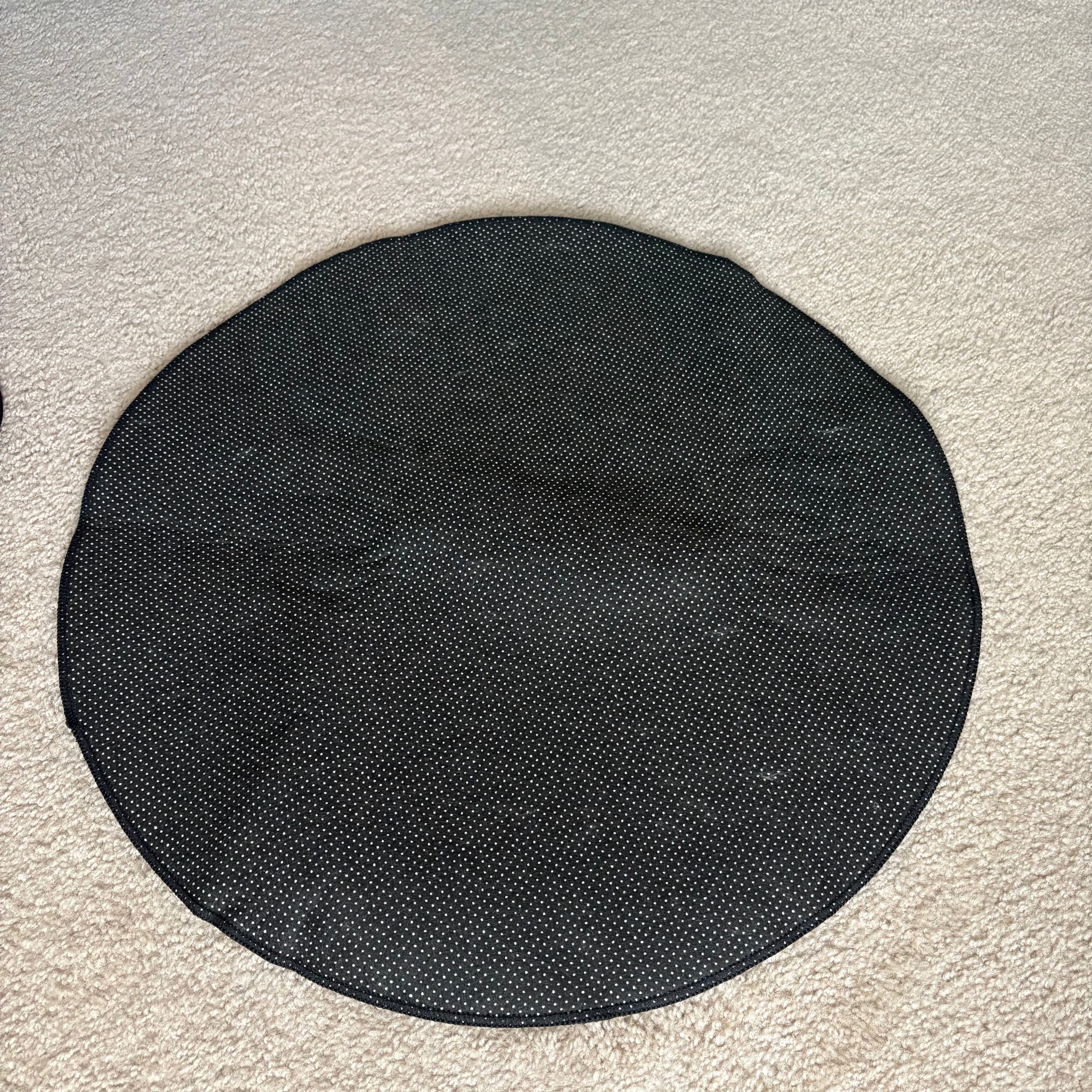 8-Ball rug