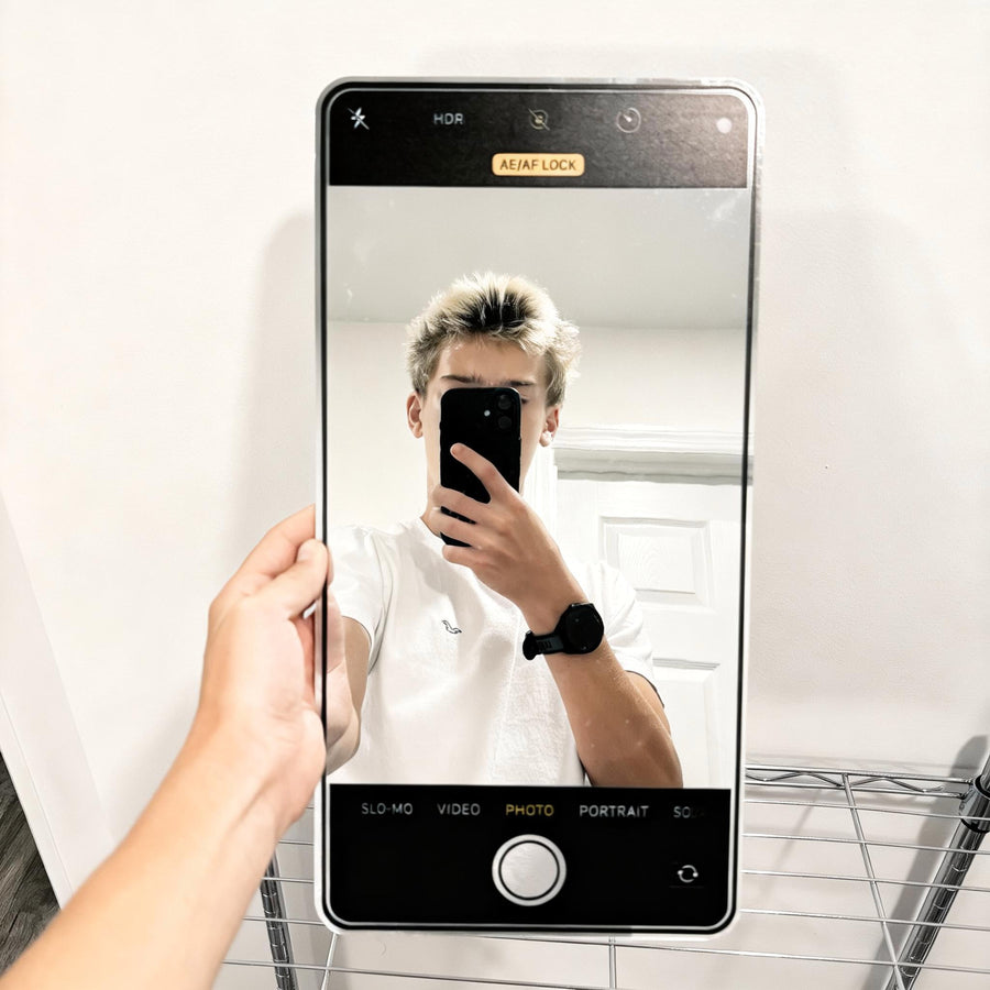 iPhone Mirror
