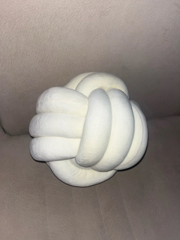 The Knot Pillow review photo